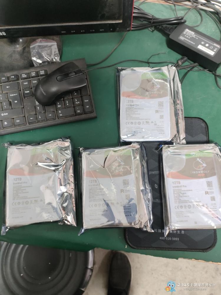 还真别说,极空间的 nas 还是挺垃圾的