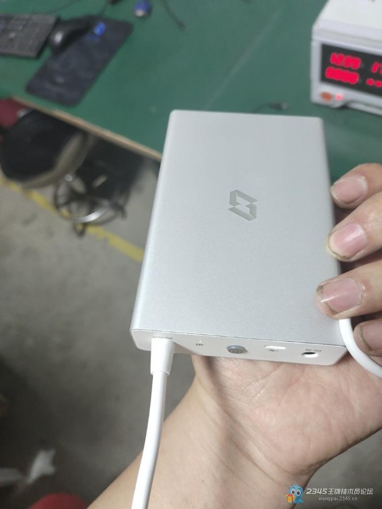 挣没挣到钱不知道,反正钱是肯定花到了
