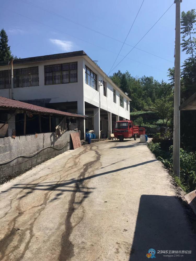 喂猪的电工打主力安装2路监控