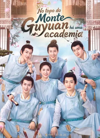 No topo do Monte Guyuan há uma academia poster